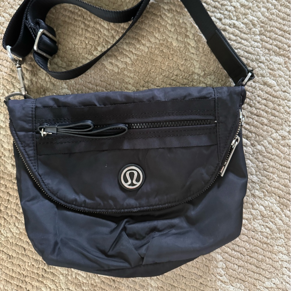 Lululemon All Night Festival Bag, black